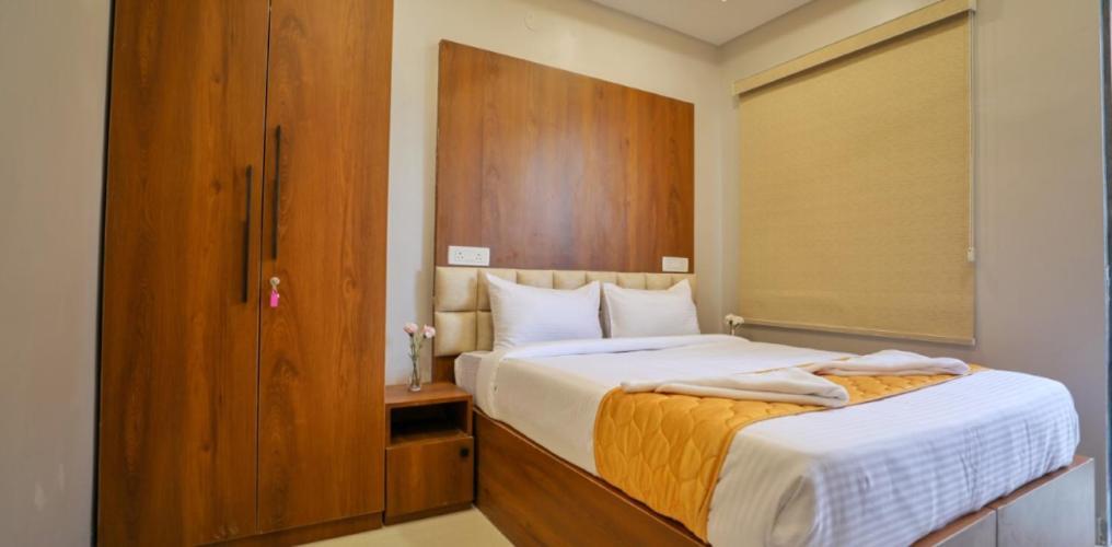 Hotel Ceasta, Beside Us Consulate Hyderabad, Gachibowli Gundipet 외부 사진